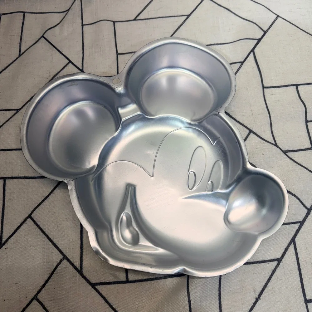 Wilton Mickey Mouse Cake Pan 13